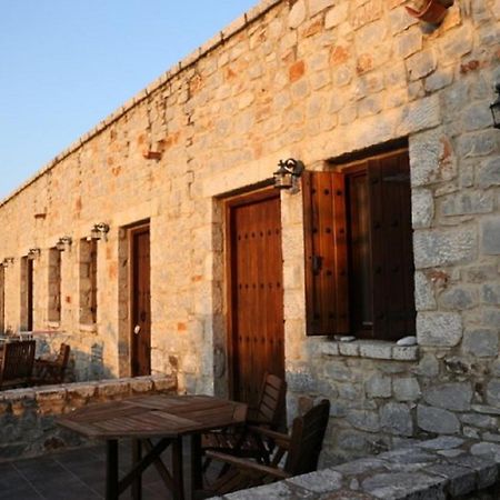 Lalloudes Seaside Accommodation Exo Nimfion 외부 사진