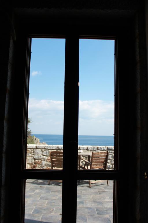 Lalloudes Seaside Accommodation Exo Nimfion 객실 사진