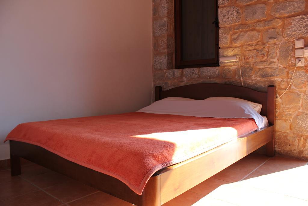 Lalloudes Seaside Accommodation Exo Nimfion 객실 사진