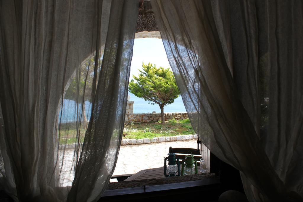 Lalloudes Seaside Accommodation Exo Nimfion 객실 사진