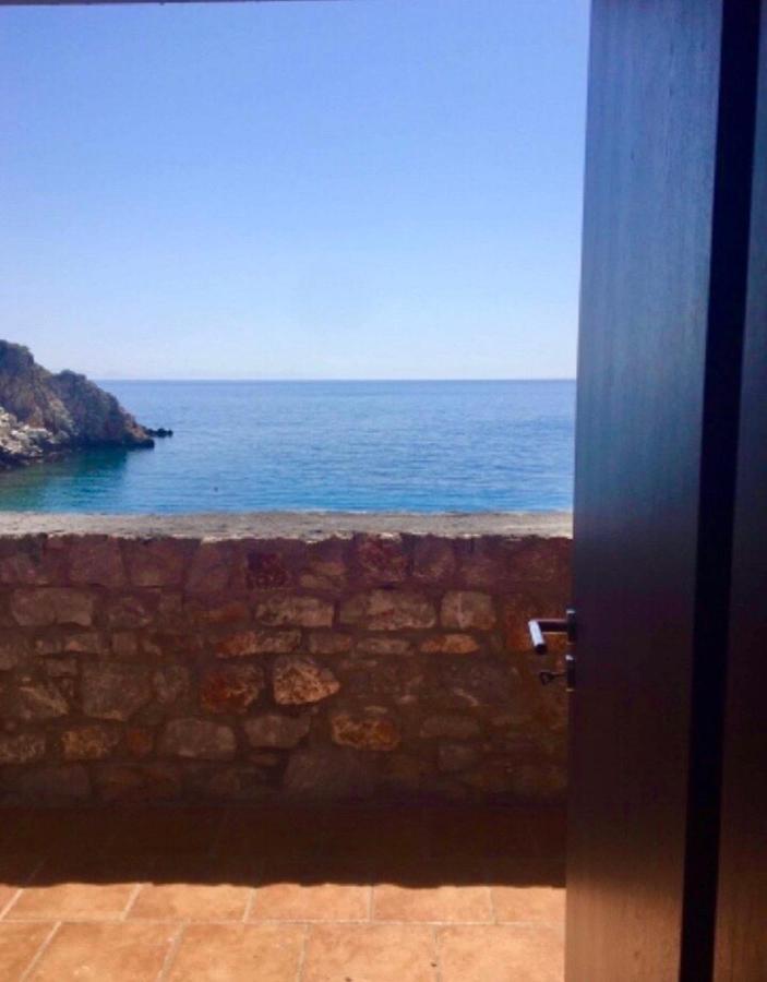Lalloudes Seaside Accommodation Exo Nimfion 외부 사진