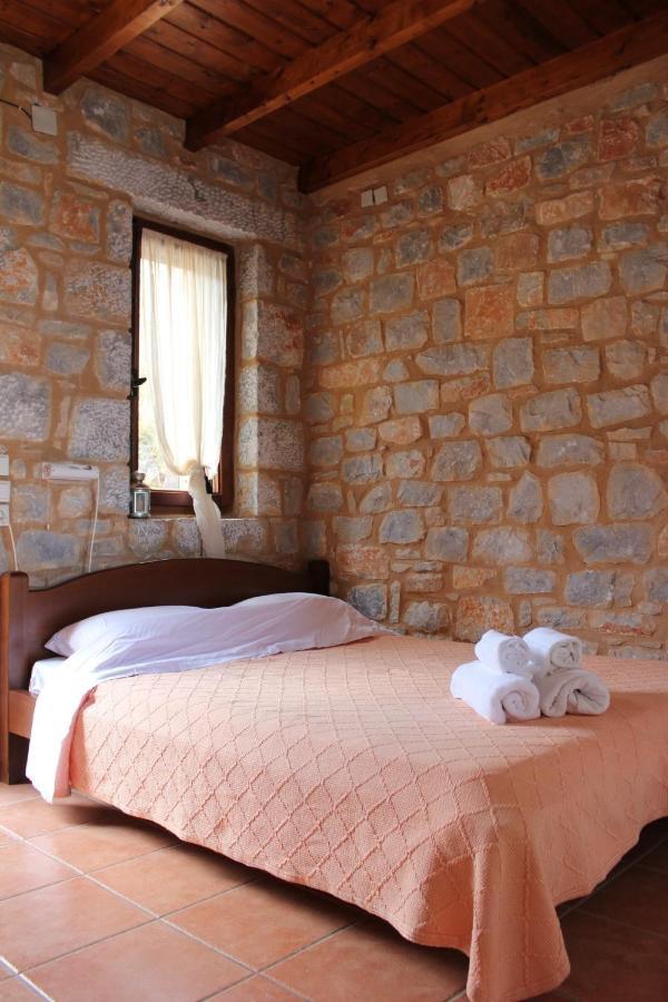 Lalloudes Seaside Accommodation Exo Nimfion 외부 사진