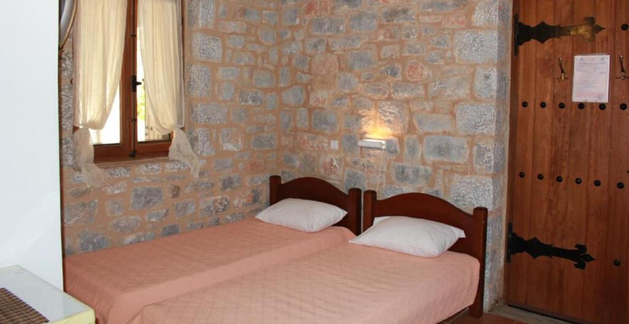 Lalloudes Seaside Accommodation Exo Nimfion 외부 사진